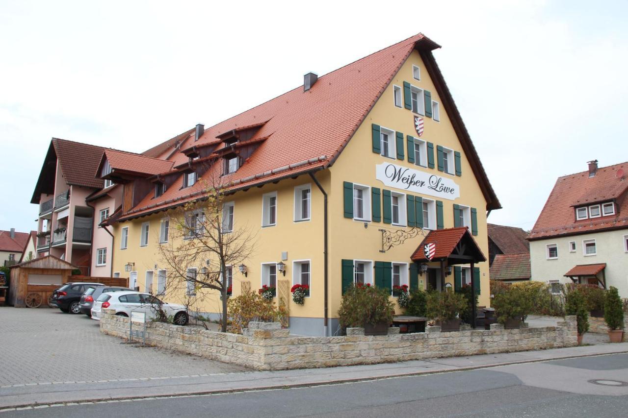 Hotel Gasthof Weisser Loewe Burgthann Exterior foto